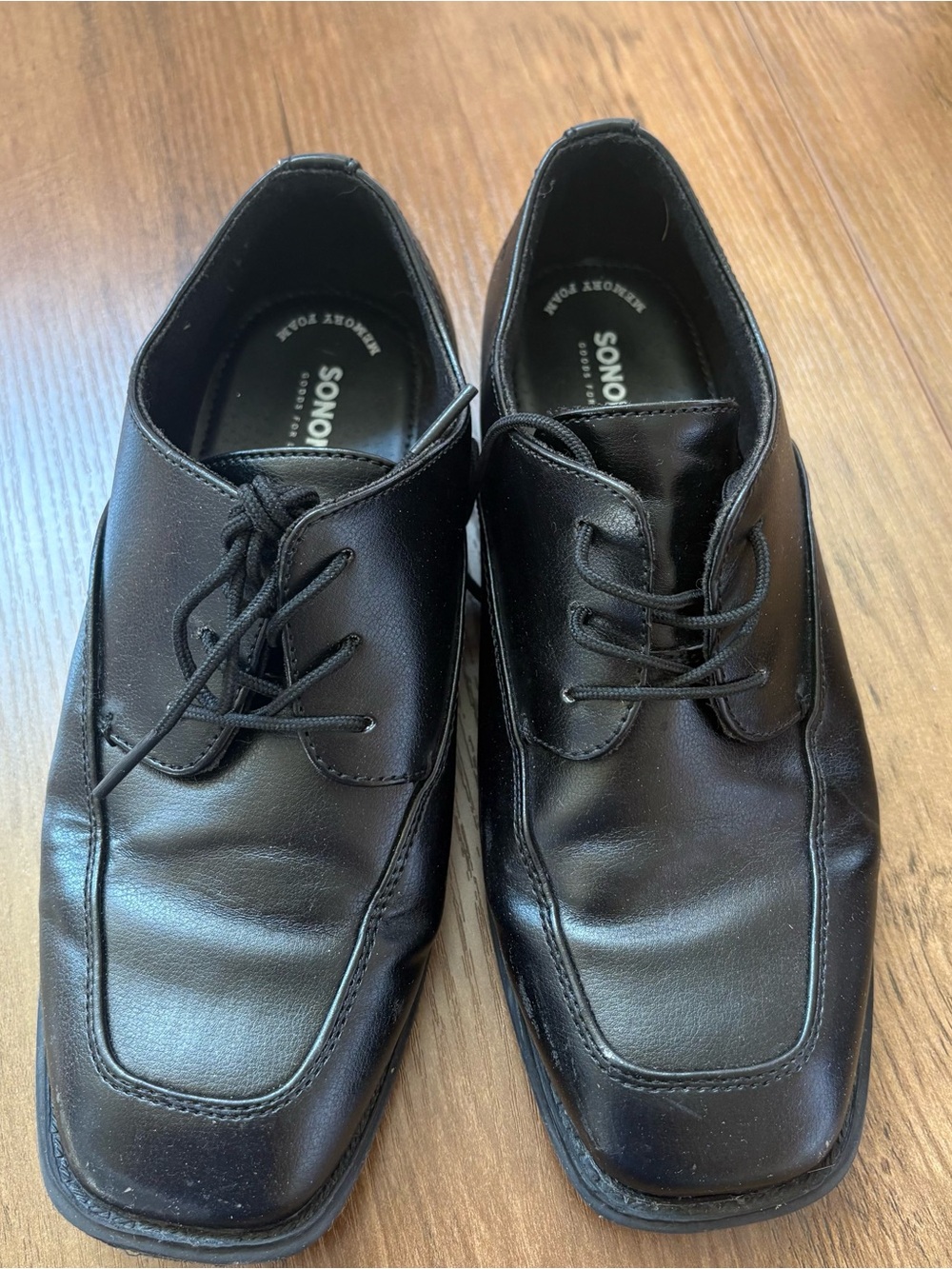 Sonoma Boys Black Lace-Up Oxfords size 4. INV25/578